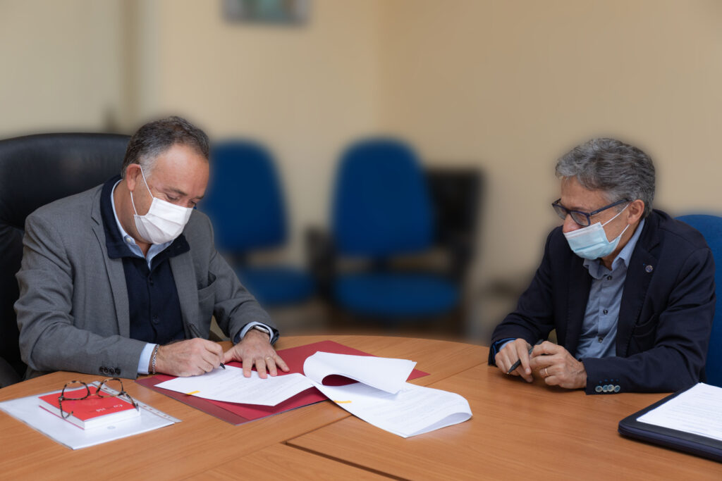 Siglato il Protocollo di Intesa tra l’Ordine degli Psicologi del Piemonte e l’Ufficio Scolastico Regionale per il Piemonte attraverso attività di informazione e di formazione di insegnanti, dirigenti scolastici, studenti e famiglie, nel contesto della pan